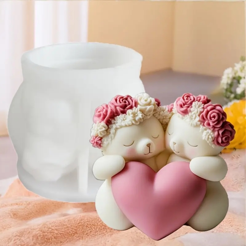 Bear Couple With Love Heart